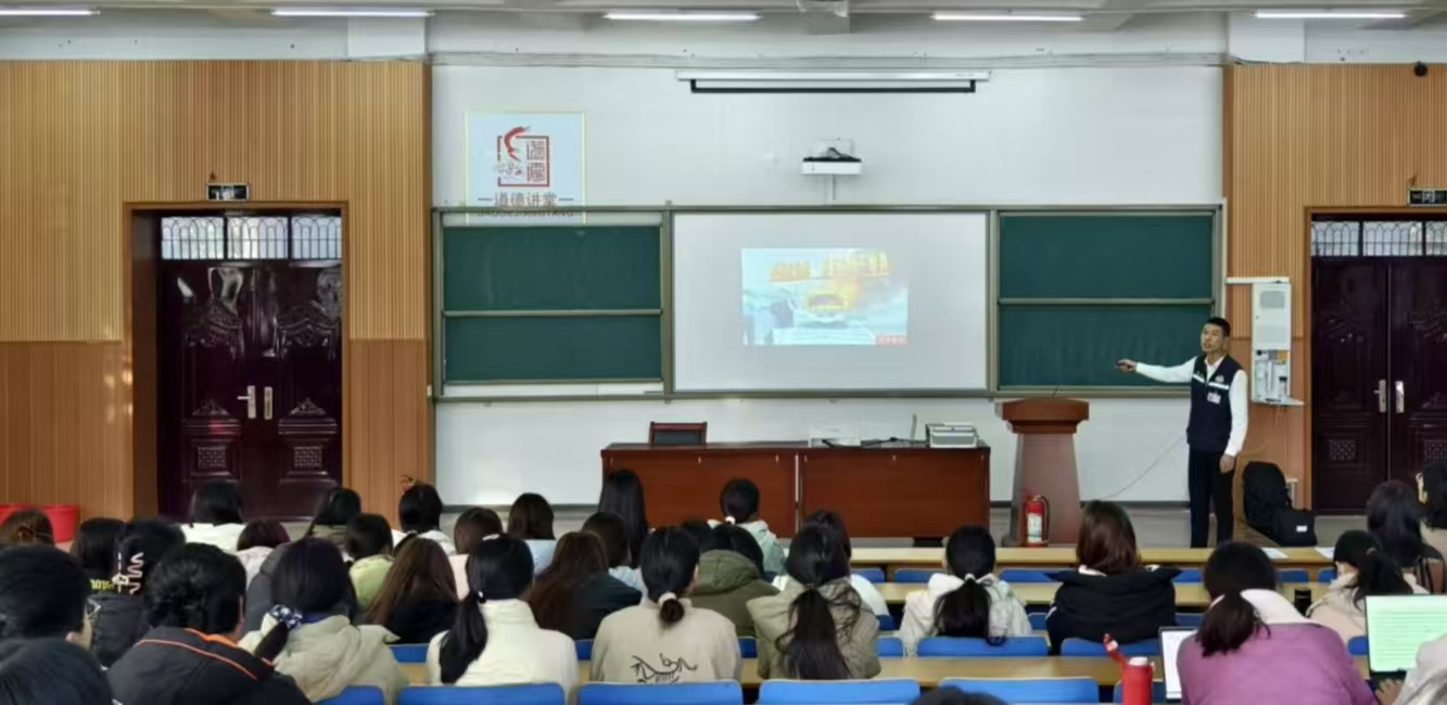 蓝月亮料免资料大全